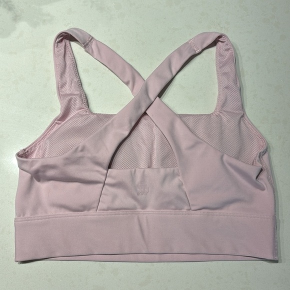 NEVER WORN Pink target sports bra - Picture 2 of 2